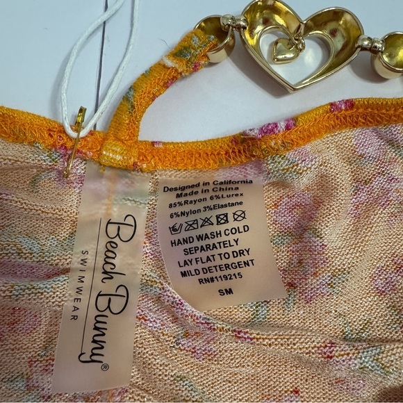 Beach Bunny SADDIE Mini Skirt S Floral Gold Heart Chain Trim NWT $175 - Picture 2 of 8